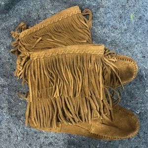 Minnetonka Suede Double Fringe Moccasin Ankle Boot Brown Bootie Size 8 1/2